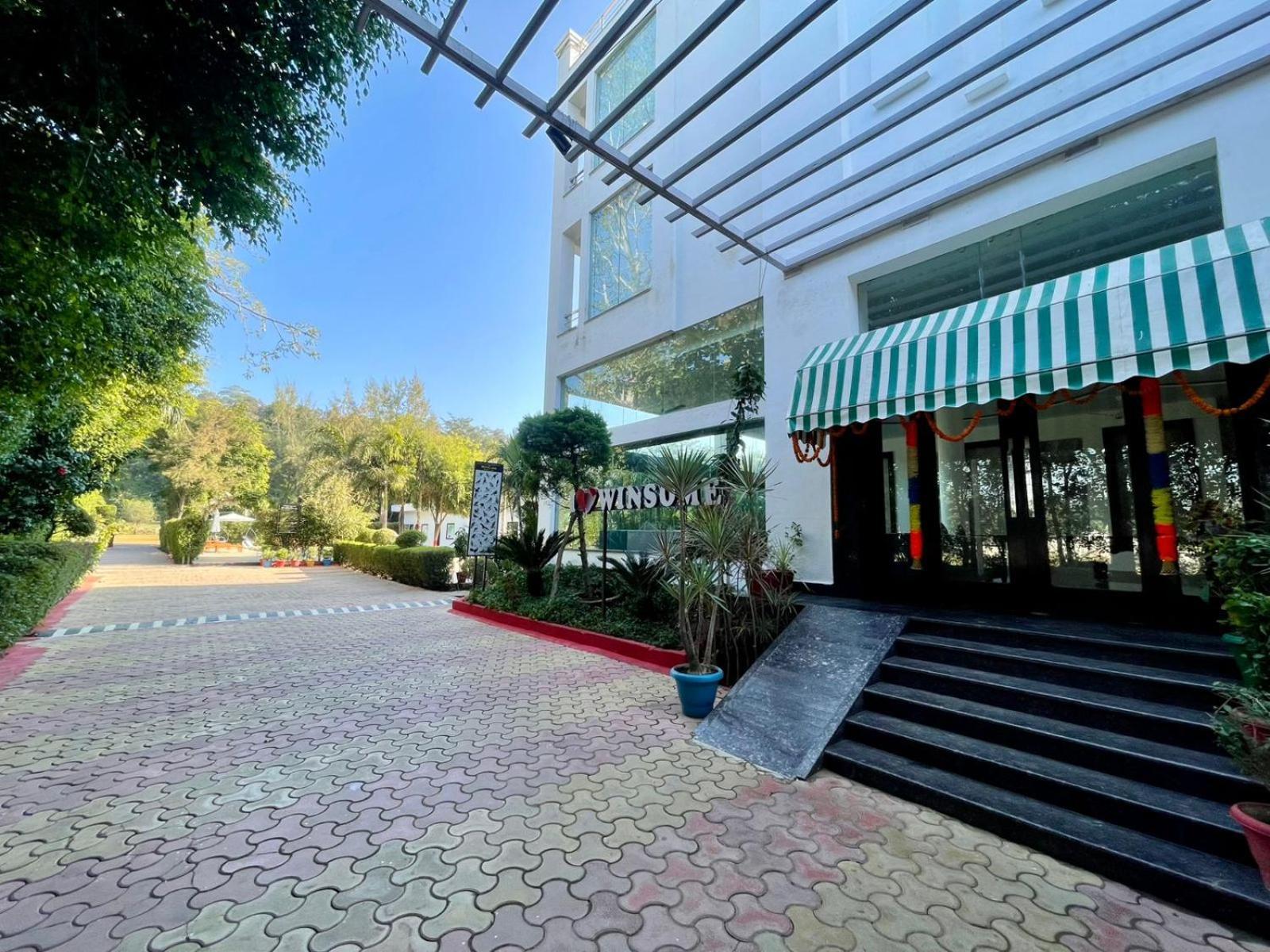 วินซัม รีสอร์ต แอนด์ สปา คอร์เบตต์ Hotel รามนาการ์ ภายนอก รูปภาพ