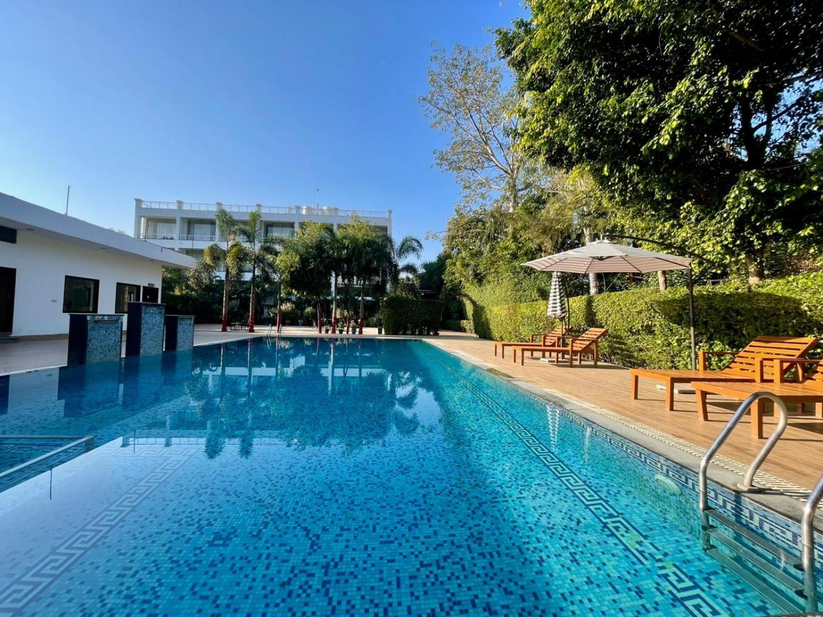 วินซัม รีสอร์ต แอนด์ สปา คอร์เบตต์ Hotel รามนาการ์ ภายนอก รูปภาพ