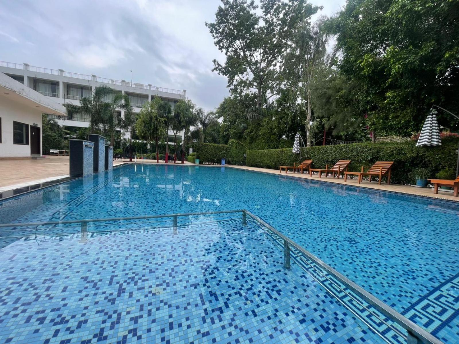 วินซัม รีสอร์ต แอนด์ สปา คอร์เบตต์ Hotel รามนาการ์ ภายนอก รูปภาพ