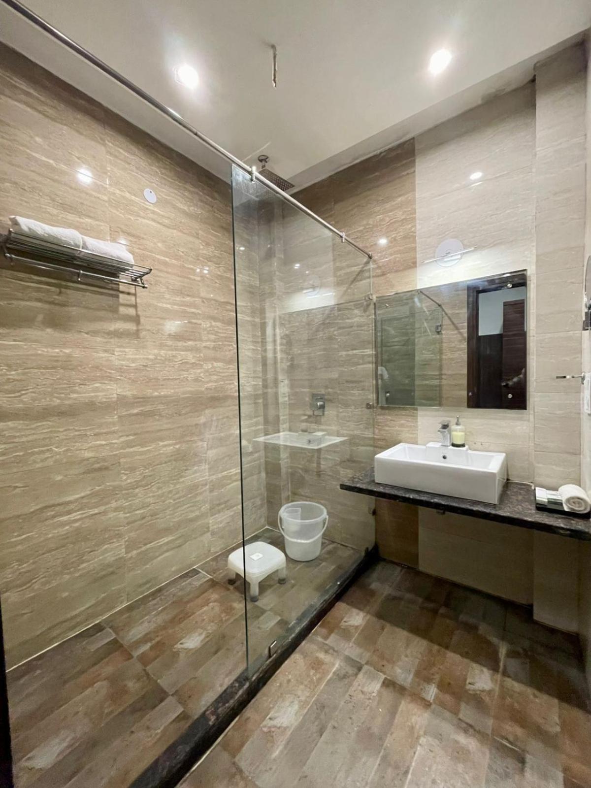 วินซัม รีสอร์ต แอนด์ สปา คอร์เบตต์ Hotel รามนาการ์ ภายนอก รูปภาพ