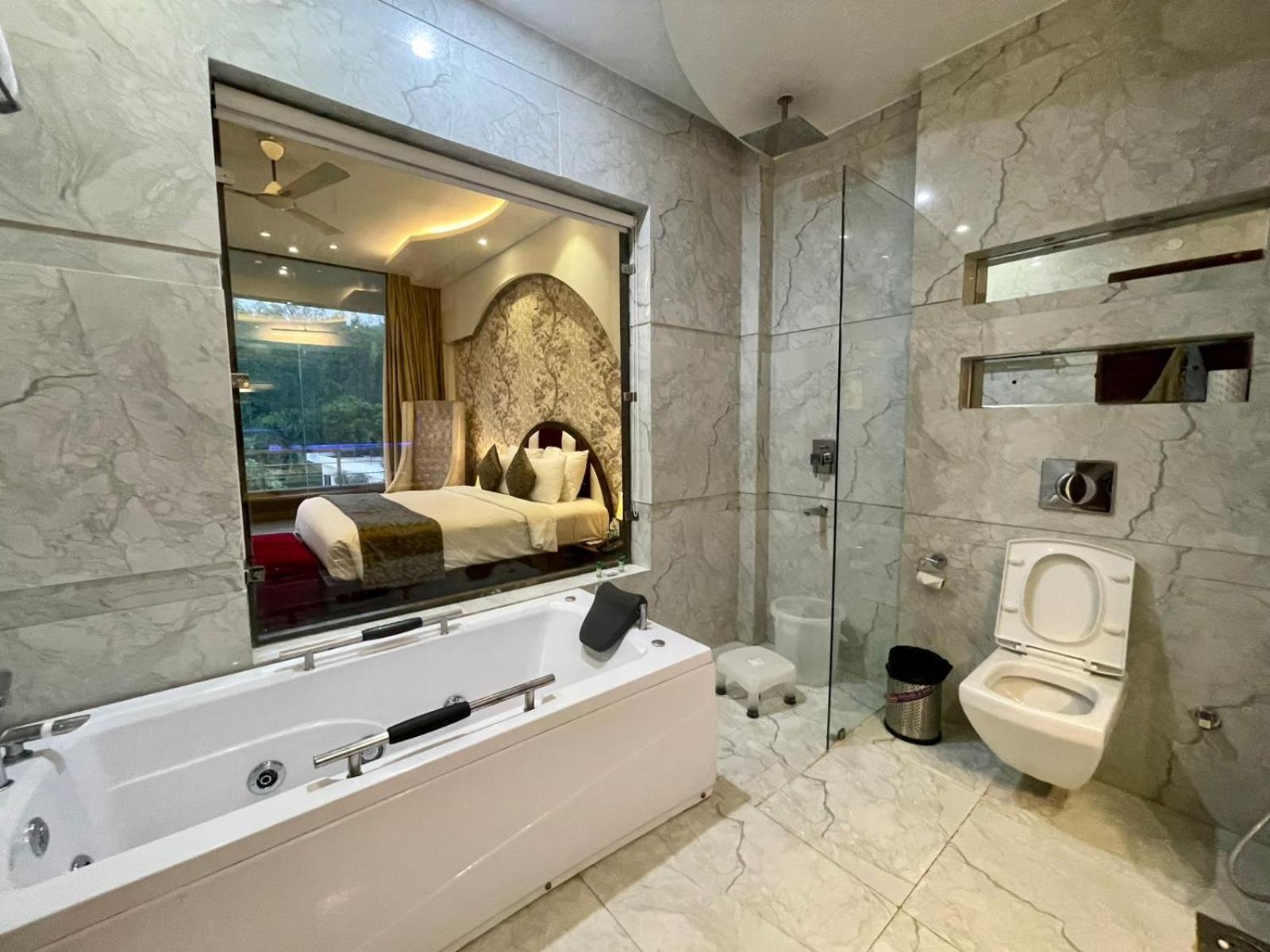 วินซัม รีสอร์ต แอนด์ สปา คอร์เบตต์ Hotel รามนาการ์ ภายนอก รูปภาพ